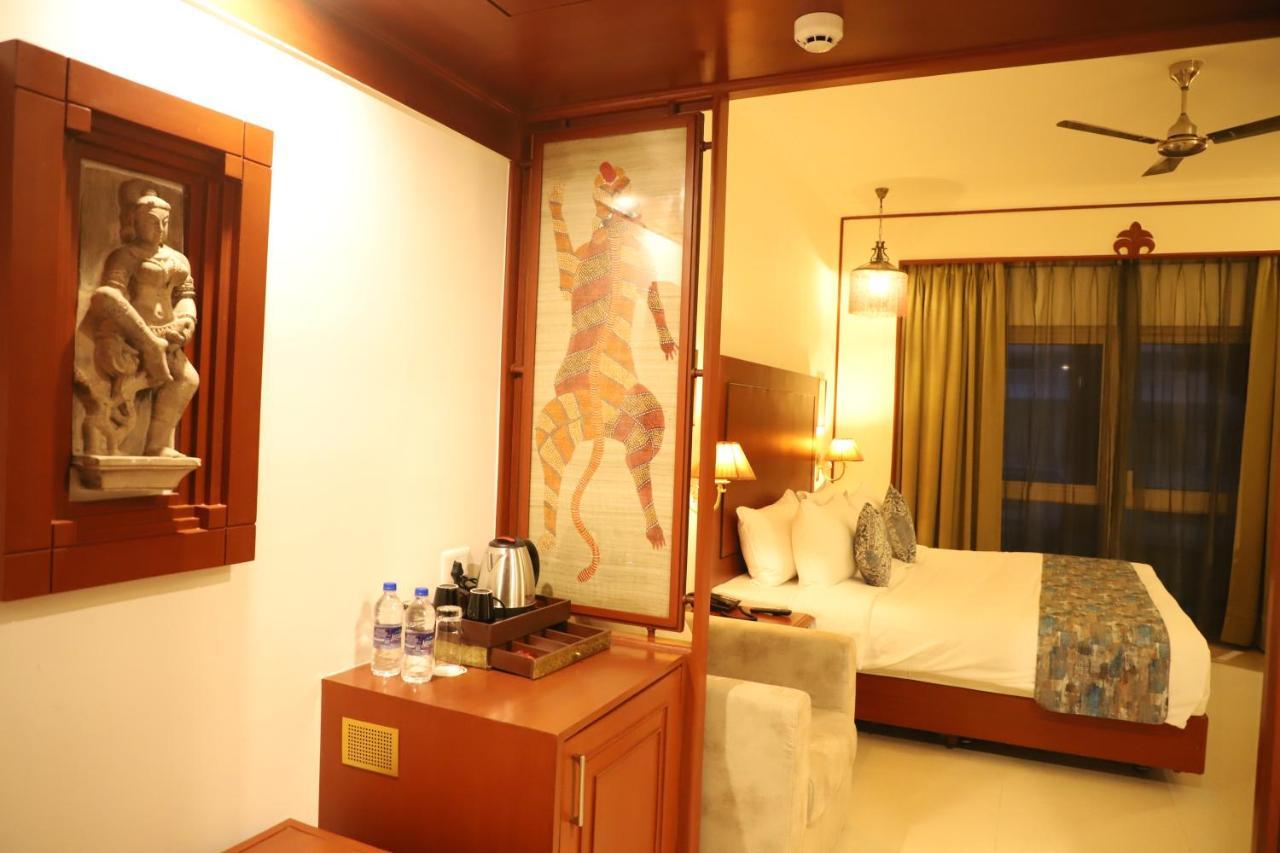 Hotel Chandela קג'ורהו מראה חיצוני תמונה