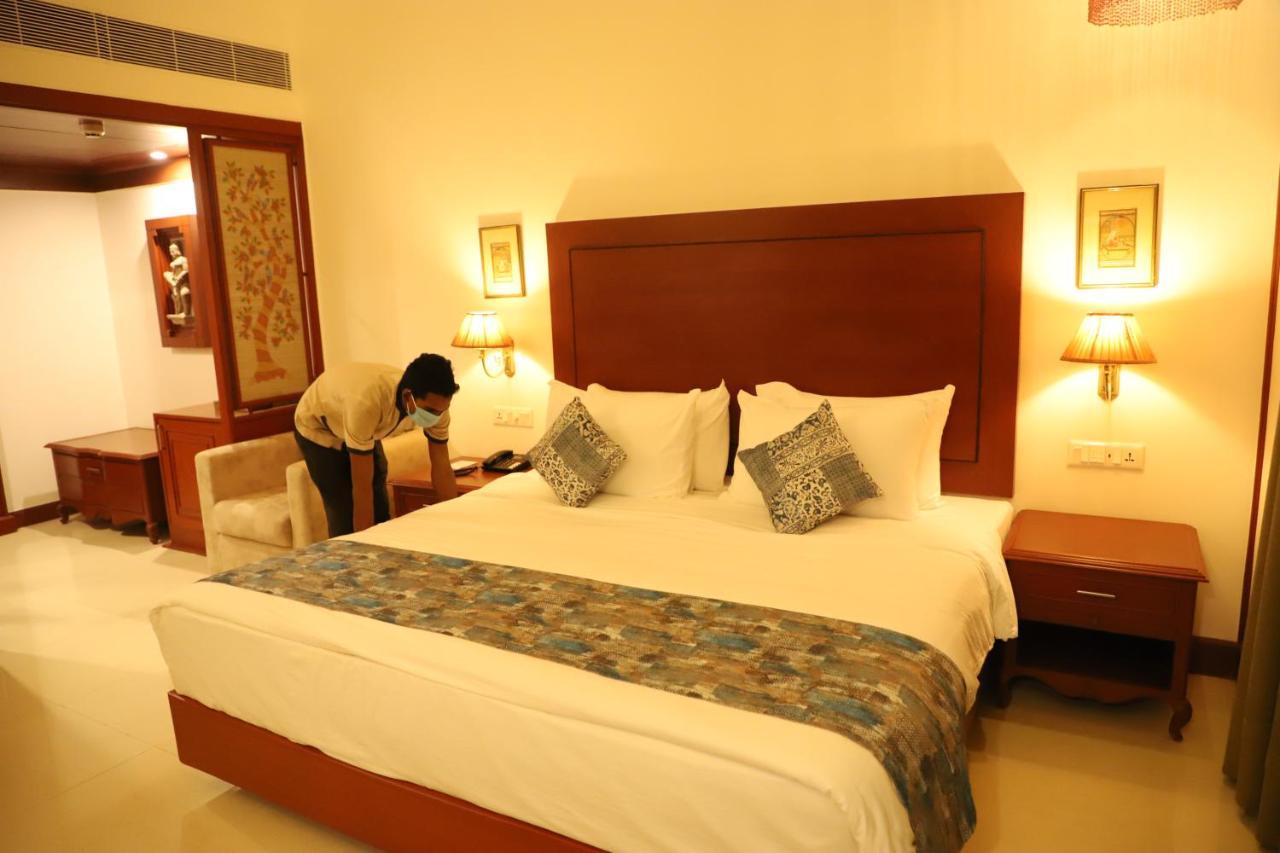 Hotel Chandela קג'ורהו מראה חיצוני תמונה