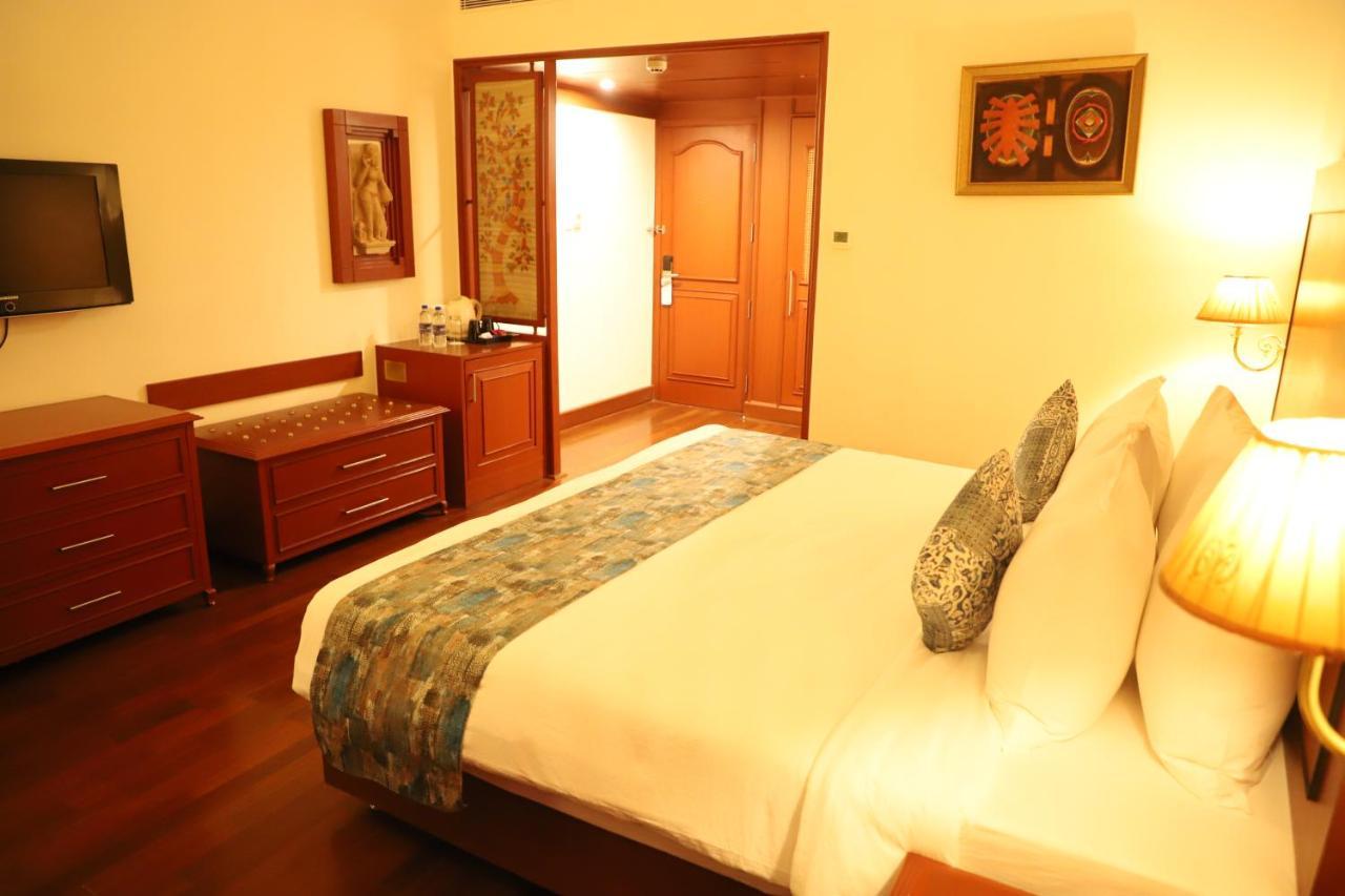 Hotel Chandela קג'ורהו מראה חיצוני תמונה