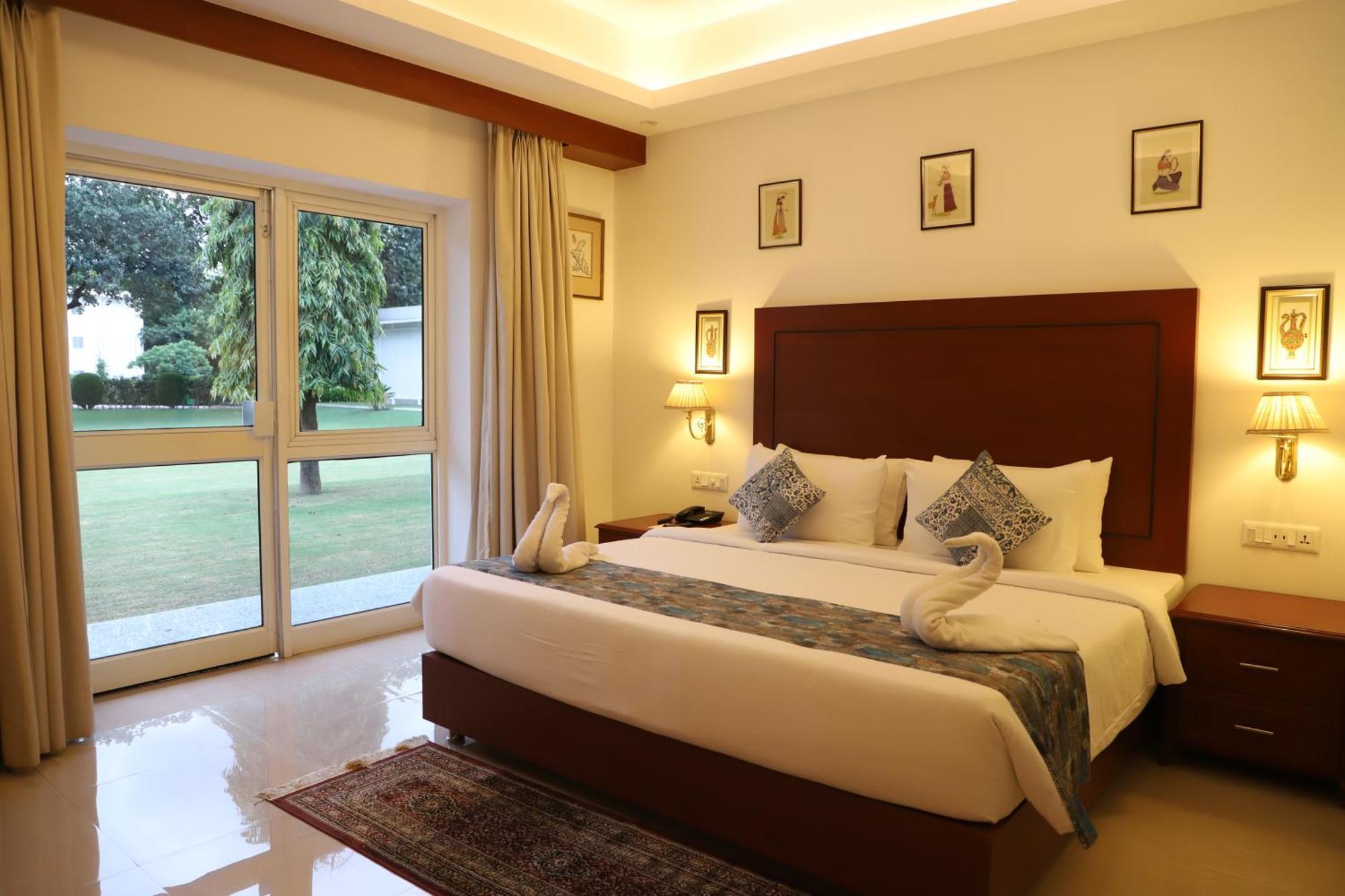 Hotel Chandela קג'ורהו מראה חיצוני תמונה