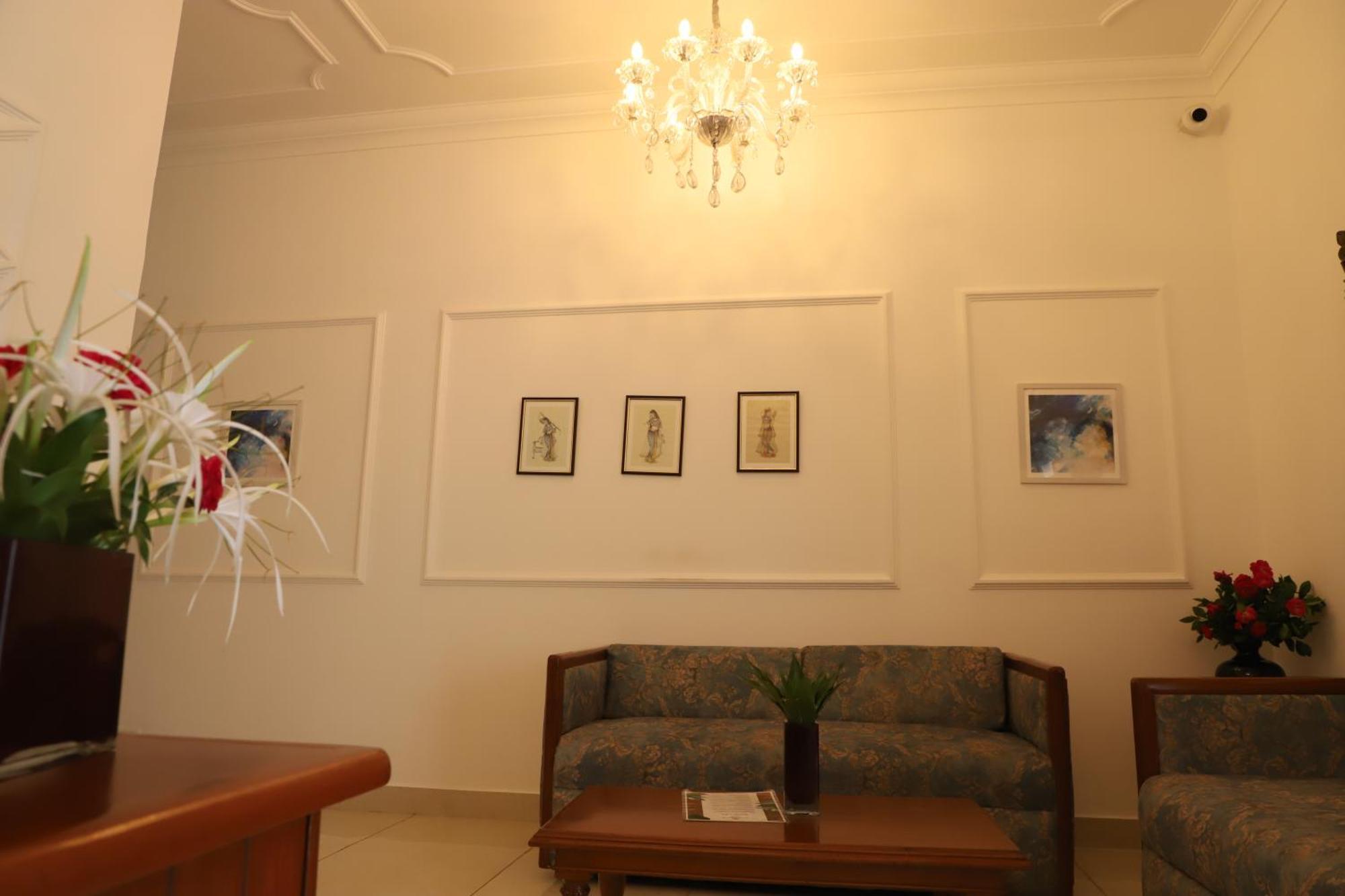 Hotel Chandela קג'ורהו מראה חיצוני תמונה